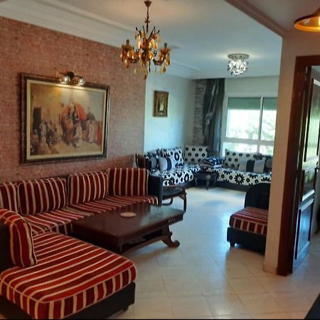 Stay Here, Nice Apartment With Garden View In Center, 1 Min Walk From Beach El Jadida Luaran gambar