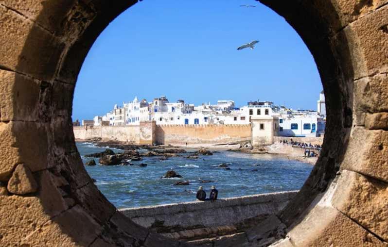 Stay Here, Nice Apartment With Garden View In Center, 1 Min Walk From Beach El Jadida Luaran gambar