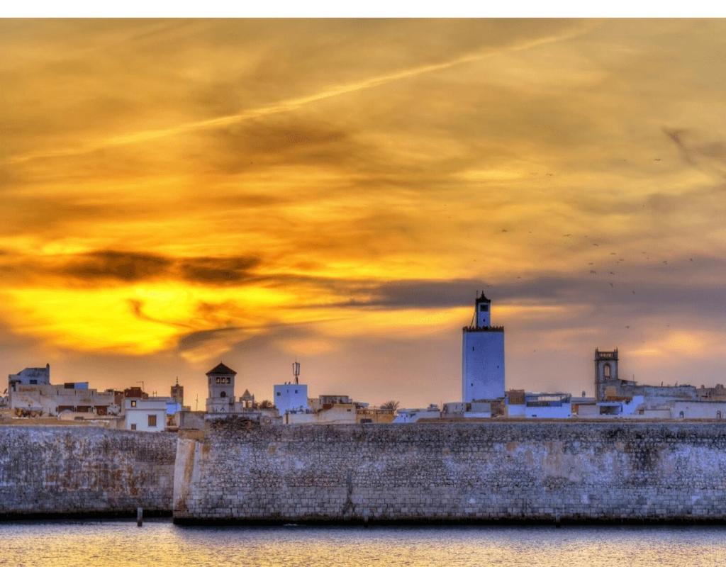 Stay Here, Nice Apartment With Garden View In Center, 1 Min Walk From Beach El Jadida Luaran gambar